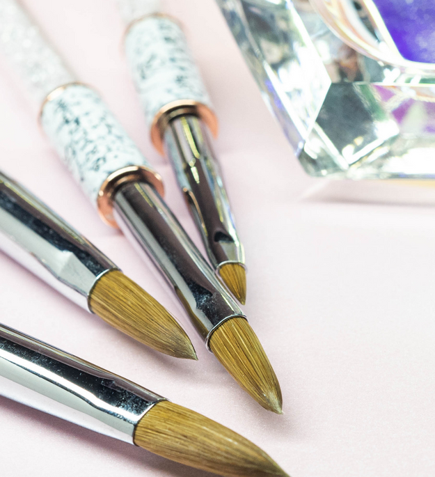 Kolinsky Acrylic Brush